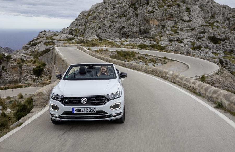  Volkswagen T-Roc Cabriolet R-Line 2019 года  (WW) (фото 41 из 137)